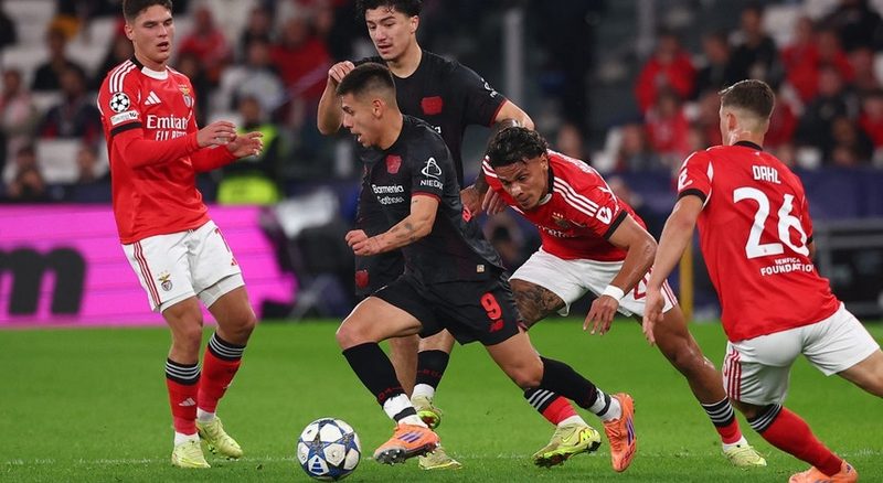 Patrik Schick garante vitória do Bayer Leverkusen sobre o SL Benfica na Champions