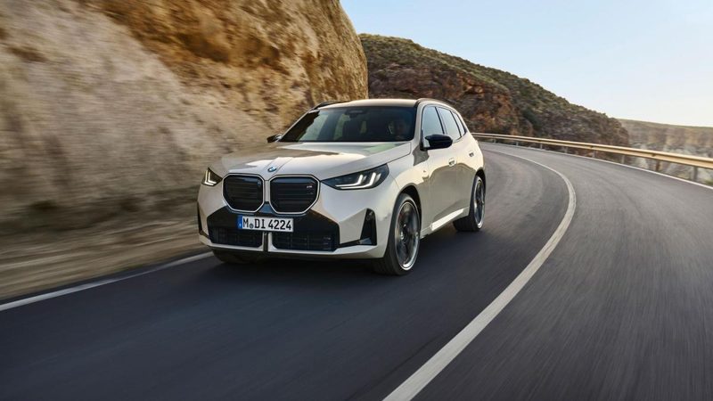 Scopri i Vantaggi e Svantaggi del Noleggio della Nuova Bmw X3 xDrive30e M Sport