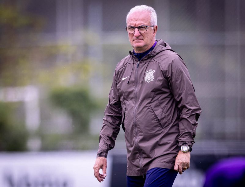 Corinthians se prepara para o Bragantino com desfalque e três retornos importantes
