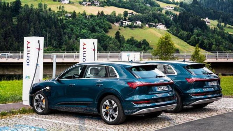 La Svizzera valuta la tassazione delle auto elettriche dal 2030