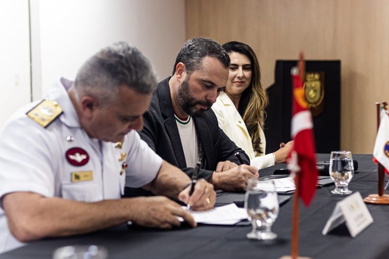Fluminense e Marinha firmam parceria para impulsionar futebol feminino até 2030