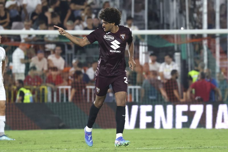 Baroni festeggia i recuperi di Pedersen e Coco in vista del derby contro la Juventus