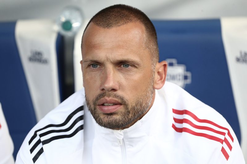 L'Ajax esonera Heitinga e punta al ritorno di Erik ten Hag