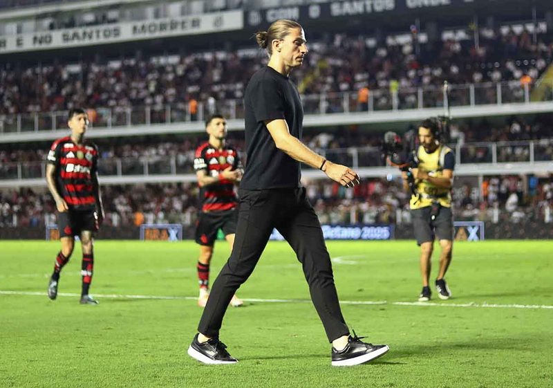 Flamengo entrega título do Brasileiro ao Palmeiras após empate frustrante
