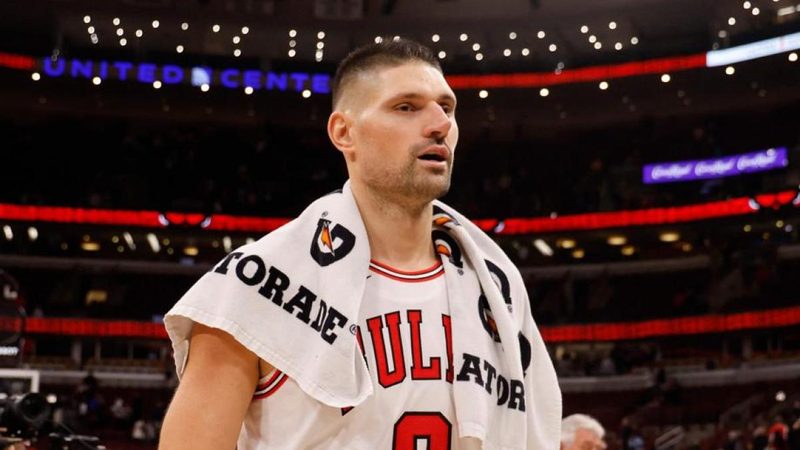 Vucevic celebra il momento dei Bulls e commenta l'esonero di Tudor alla Juve