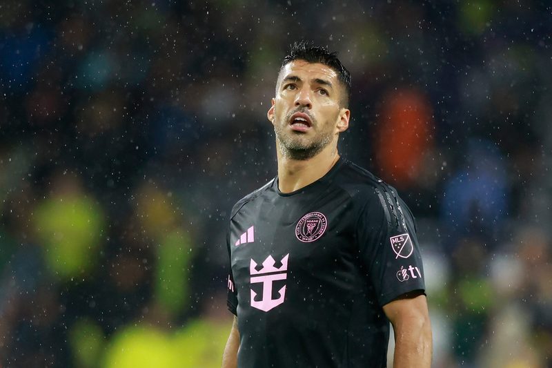 Luis Suarez colpisce un avversario: squalifica per l'attaccante dell'Inter Miami