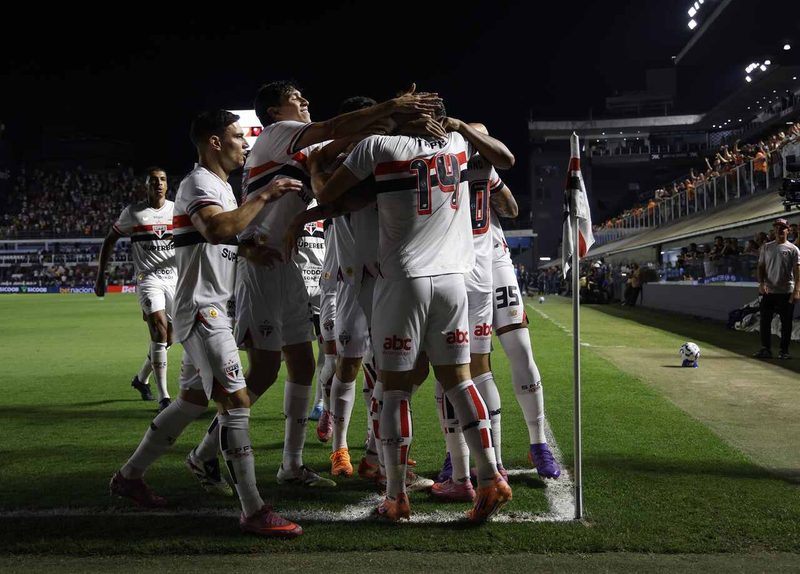 São Paulo registra arrecadação superior na Vila Belmiro em empate com o Flamengo