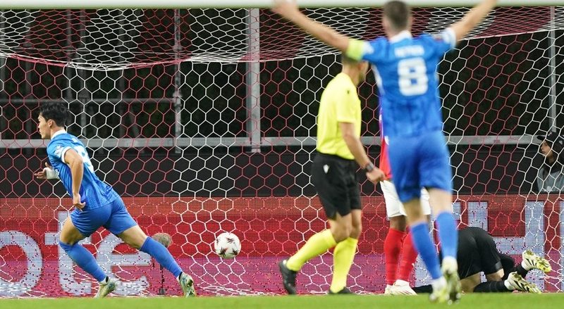 Braga sofre derrota emocionante para o Genk e perde liderança na Liga Europa