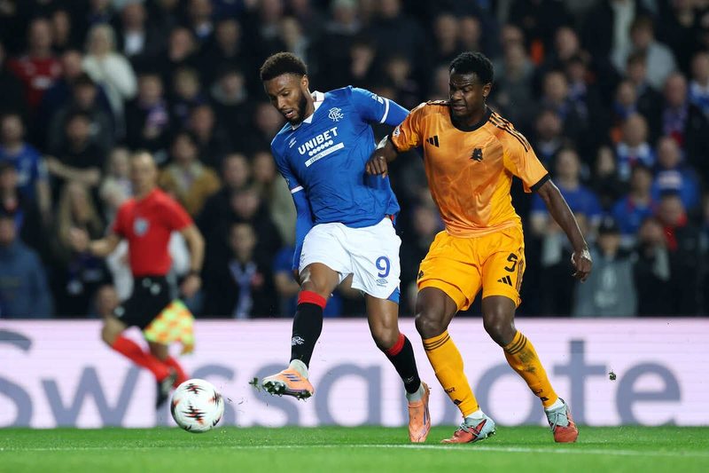 Roma se recupera na Liga Europa com vitória sobre o Rangers por 2 a 0