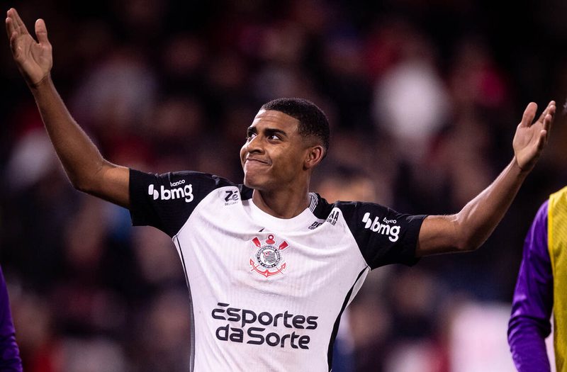 Gui Negão enfrenta desafios no Corinthians com retorno de estrelas do ataque