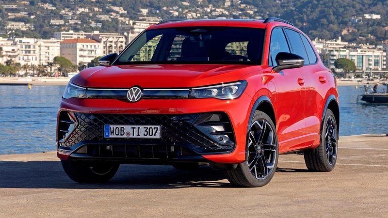 Il mercato automobilistico italiano chiude il 2025: le auto più vendute per alimentazione