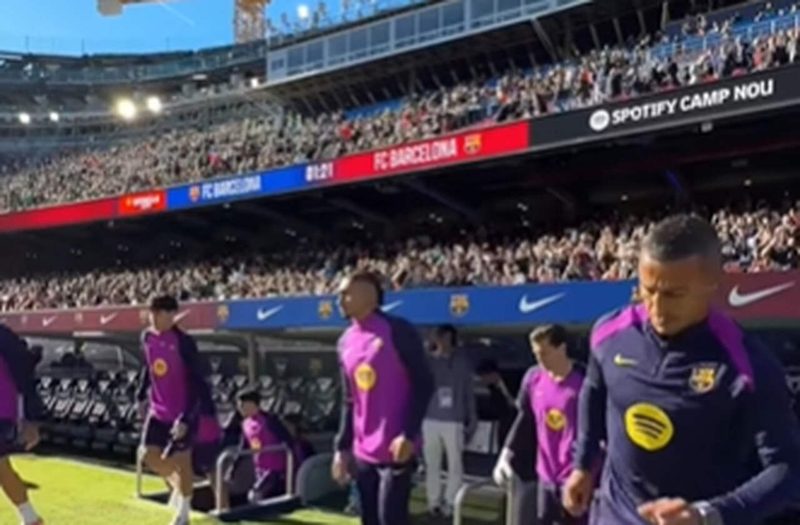 Treino aberto no Camp Nou reúne 23 mil torcedores em celebração histórica