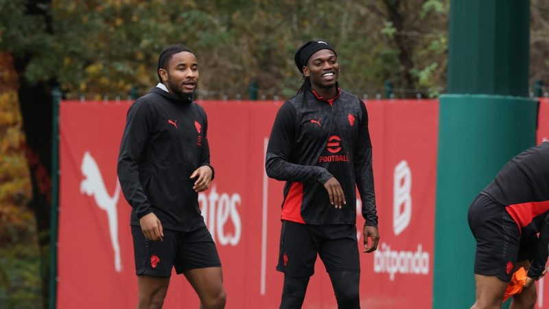 Allegri punta su Leao e Nkunku mentre Parma recupera Valeri