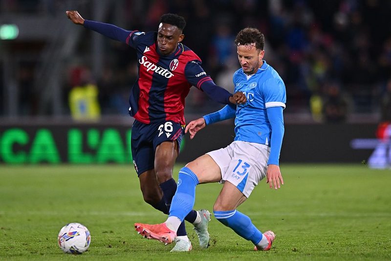Bologna e Napoli si sfidano in un match cruciale: analisi e pronostici