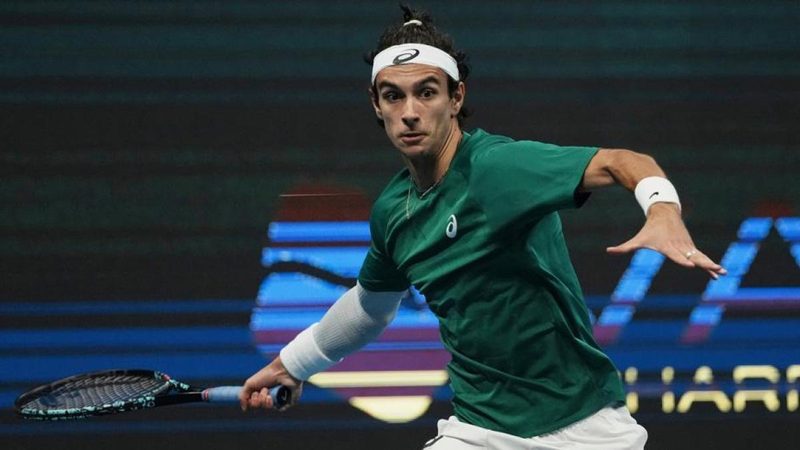 Sabato di grandi sfide: Musetti-Djokovic e il calcio in prima linea