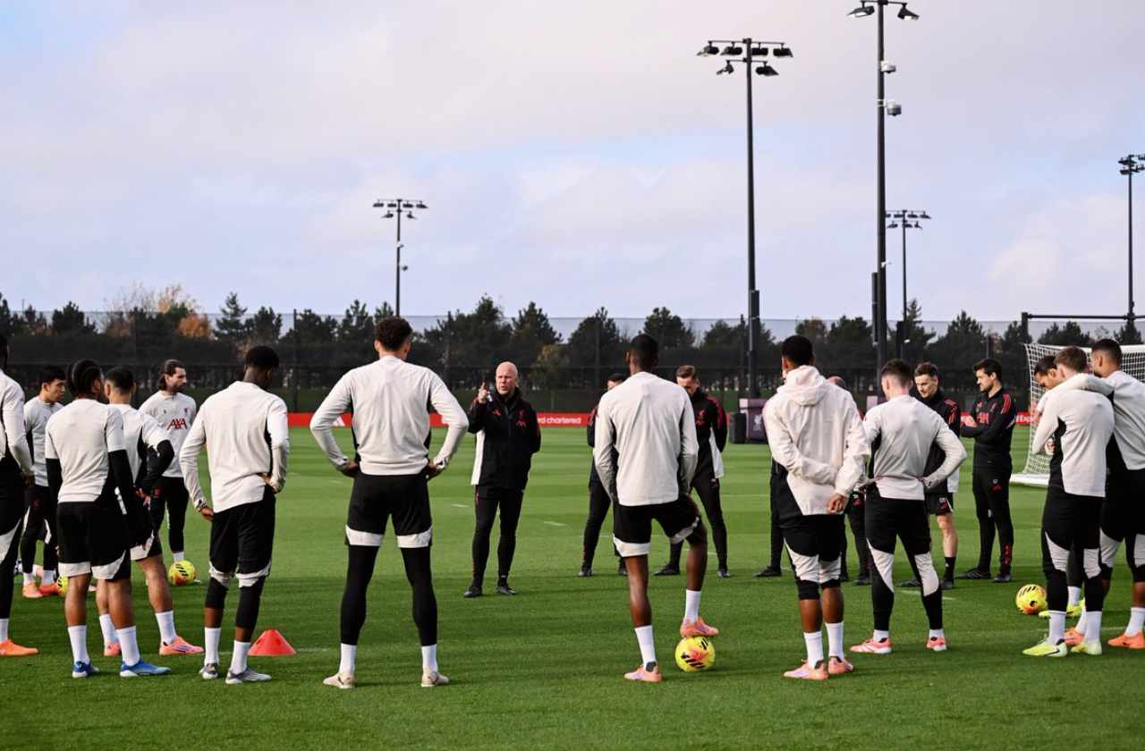 Clássico em Manchester: Manchester City e Liverpool se enfrentam na Premier League