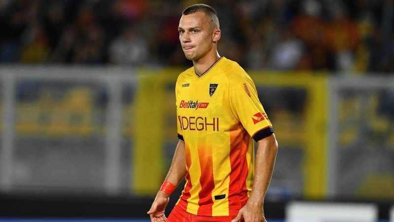 Lecce e Verona pronte per la sfida: le formazioni ufficiali svelate