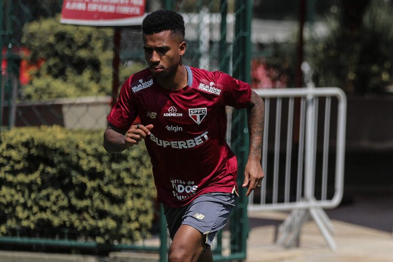 São Paulo despenca no aproveitamento sem Marcos Antônio e se afasta da Libertadores