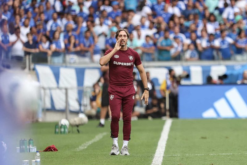 Zubeldía critica árbitro após empate sem gols e relembra polêmicas anteriores