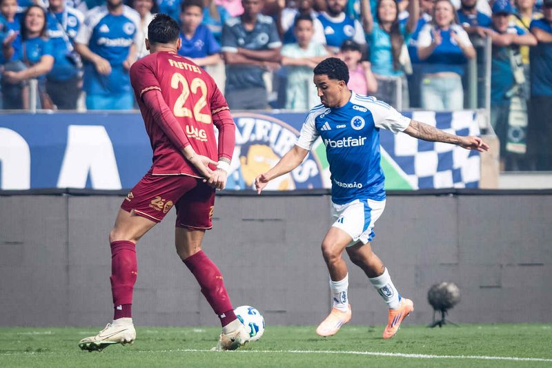 Jardim critica arbitragem e lamenta falta de gols em empate do Cruzeiro com Fluminense