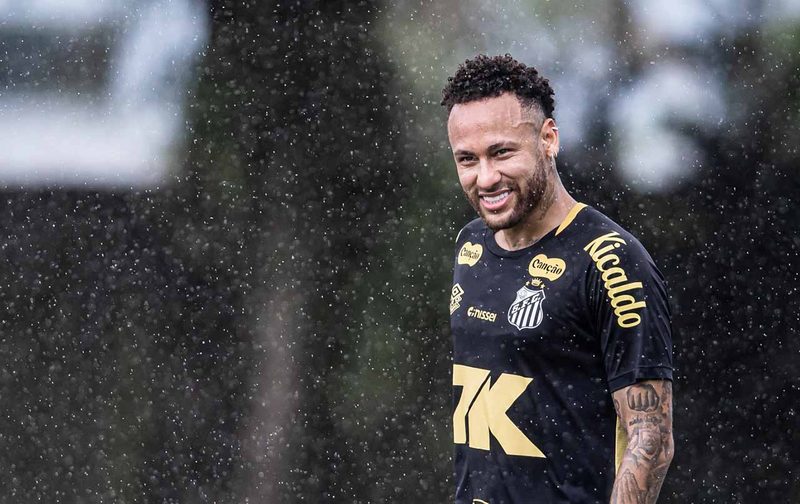 Neymar pode retornar ao Santos no duelo decisivo contra o Flamengo