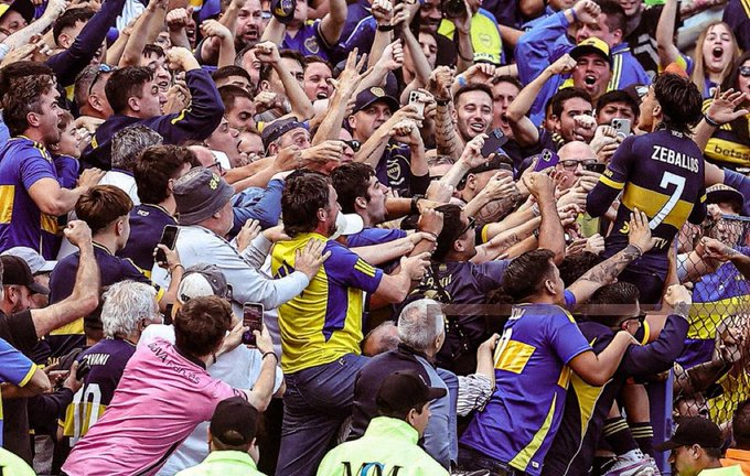 Superclàsico da ricordare: Boca Juniors trionfa e Dua Lipa incanta la Bombonera