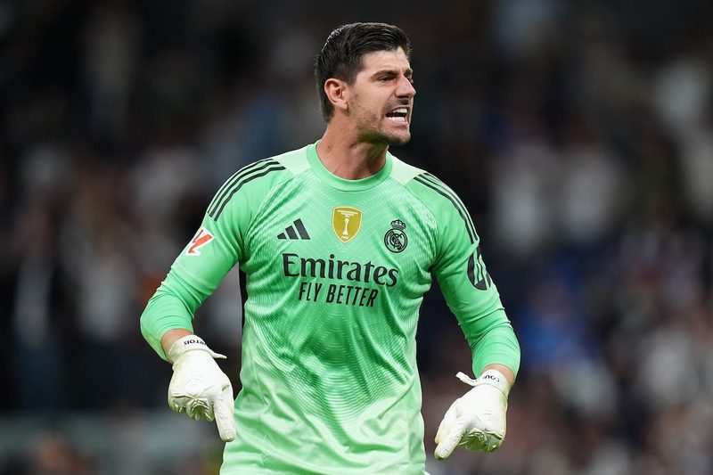 Real Madrid in crisi: dopo Valverde, anche Courtois costretto a rinunciare