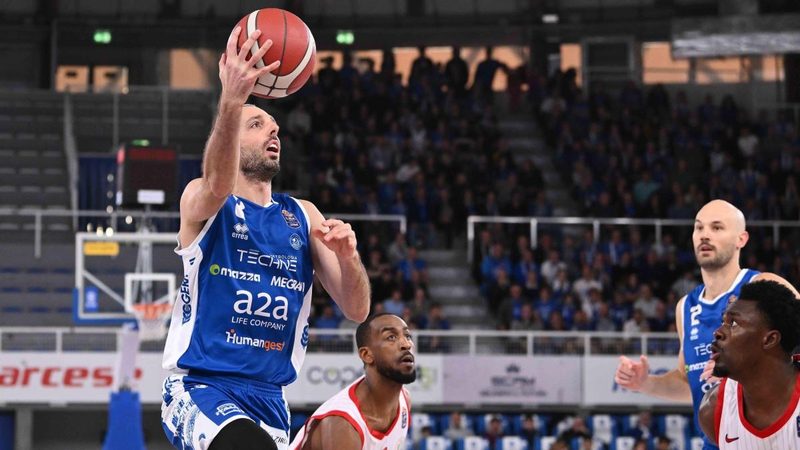 Equilibrio in Serie A: Napoli colpisce, Sneed brilla e Della Valle sorprende