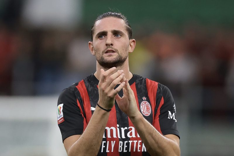 Rabiot torna per il derby: Allegri prepara il Milan per affrontare l'Inter