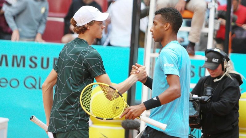 Jannik Sinner affronta Alcaraz nelle Finals: un duello da non perdere
