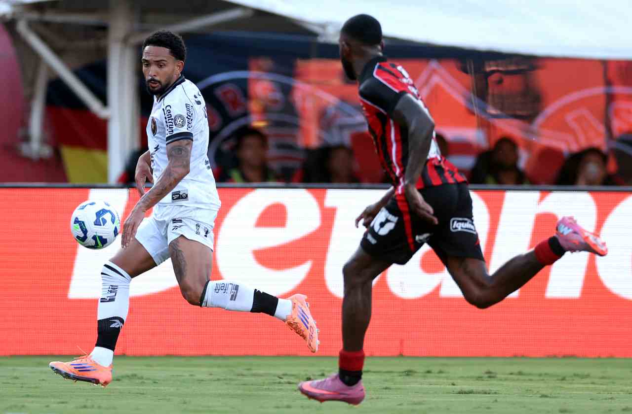 Vitinho revela falhas do Botafogo após empate sem gols contra o Vitória