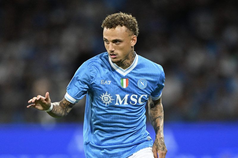 Napoli: Noa Lang esprime malcontento per il suo ruolo nella squadra