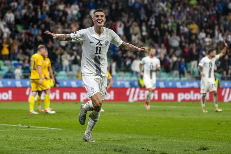 Infortunio per Šeško: attesa per gli esami in casa Manchester United