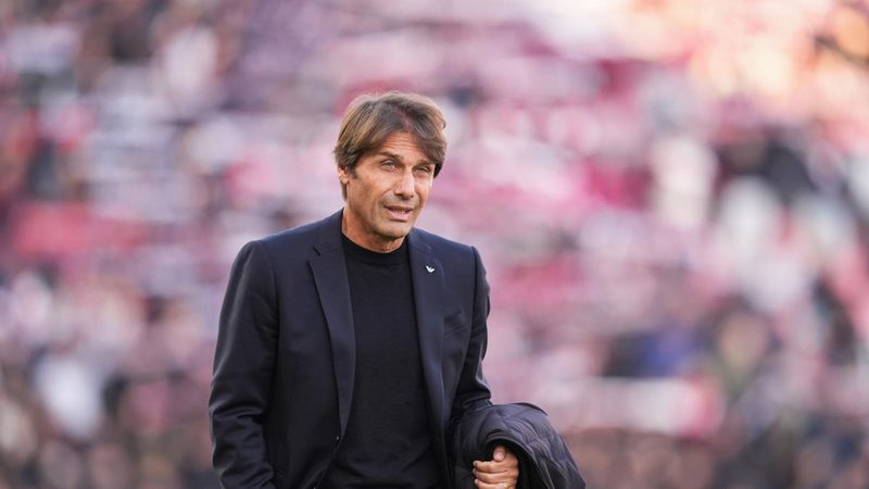 Conte lancia strali: crisi al Napoli tra vecchia guardia e nuovi acquisti