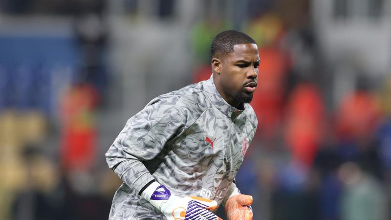 Il Milan in cerca di un nuovo portiere: Maignan, Suzuki e le sfide del mercato