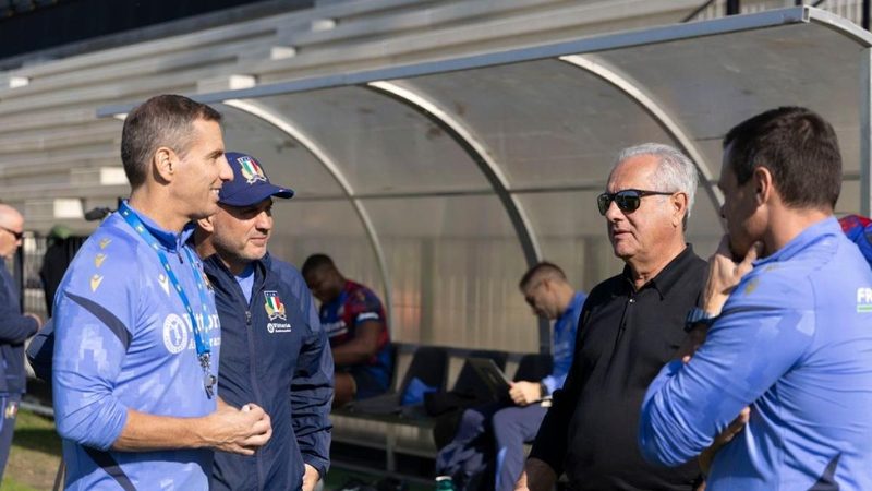 Quesada guida l'Italrugby verso nuovi traguardi: Parisse lo paragona a Velasco