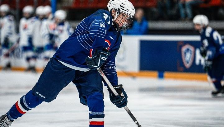 L'équipe de France féminine de Hockey sur glace : Clémence Boudin prête pour les JO 2026