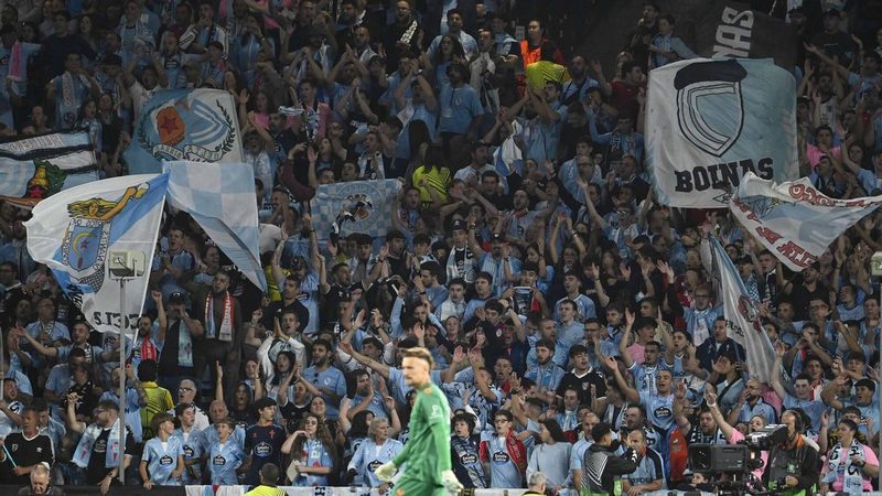 Balaídos se llena de pasión en la previa del Celta-Paok por los octavos de Europa