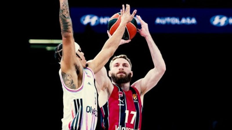 El segundo cuarto del París Basketball arrasa al Kosner Baskonia y asegura la victoria