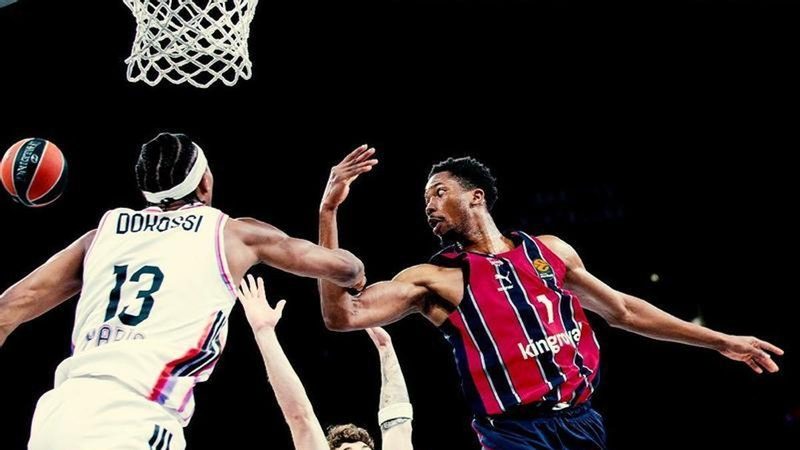 París Basketball brilla en un segundo cuarto y derrota al Kosner Baskonia 81-97