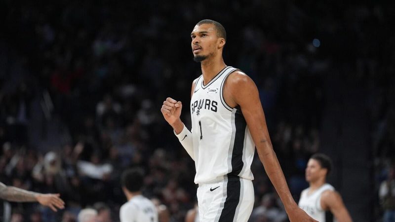 Spurs Seek West's Top Seed Against Clippers in Crucial Showdown