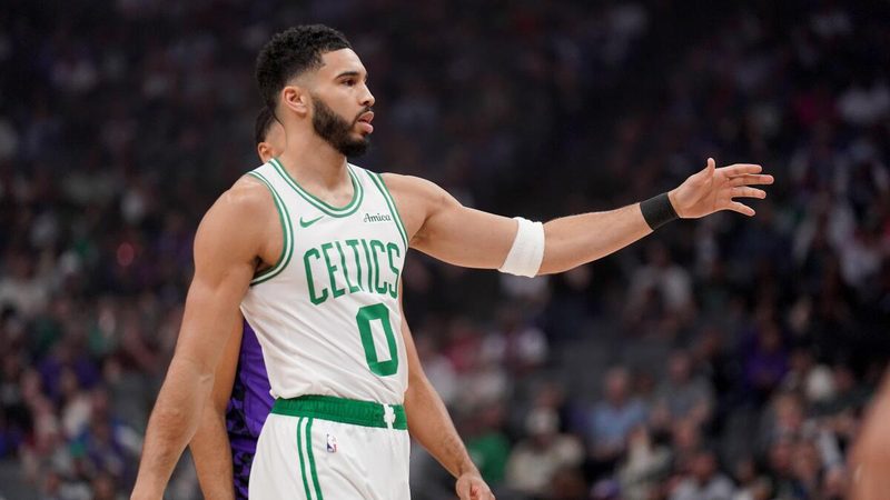 Celtics Eye Tatum's Return Against Struggling Mavericks in High-Stakes Showdown