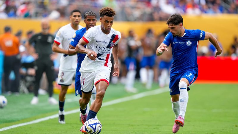 Le PSG face à Chelsea : une revanche attendue après la défaite 3-0 en finale