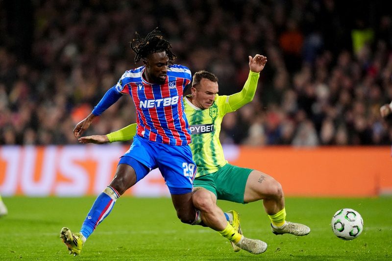 Crystal Palace Faces Tough Challenge After Goalless Draw with AEK Larnaca