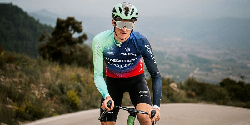 Felix Gall strebt nach Grand-Tour-Podestplatz und meidet die Tour de France