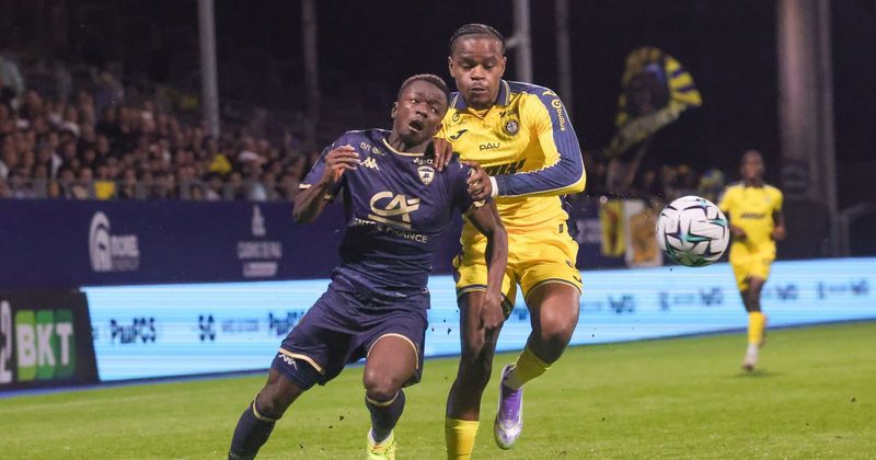 Le Clermont Foot 63 vise la victoire à domicile contre le Pau FC