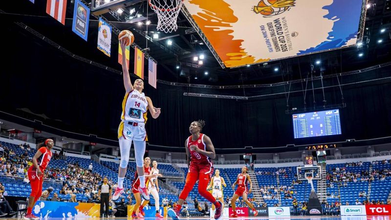 España compite con valentía pero sucumbe ante Estados Unidos en el Premundial