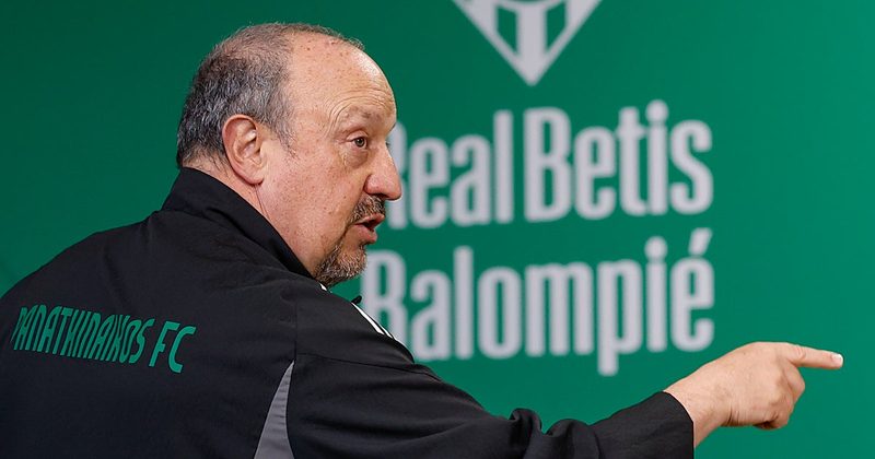 Benítez destaca el estilo de Pellegrini y la importancia del partido ante el Betis