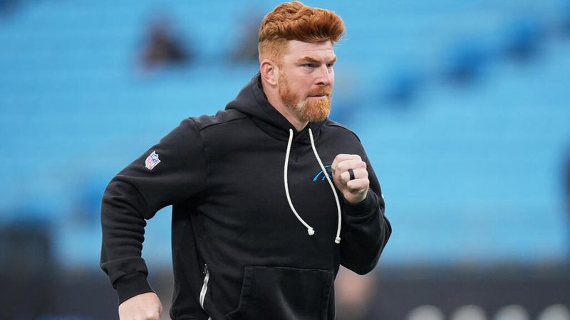 Eagles sichern sich Andy Dalton von den Panthers für zukünftigen Draftpick