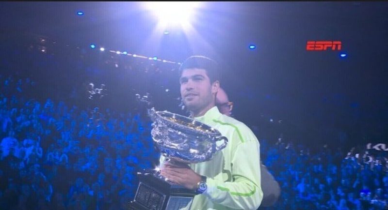 Carlos Alcaraz celebra título do Australian Open com tatuagem de canguru